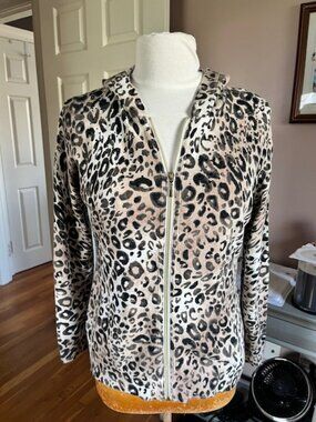 Chicos Zenergy Sweater Size 0 (SM) - Leopard Print Long Sleeve Sweater
